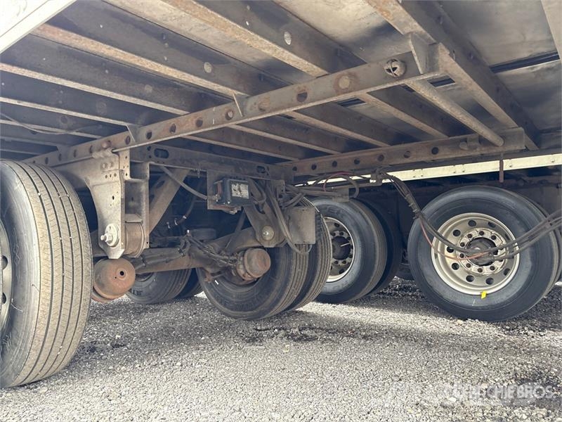Utility VS2RA 53 ft x 102 in T/A Refrigerated Trailer نصف مقطورات بدرجة حرارة قابلة للضبط