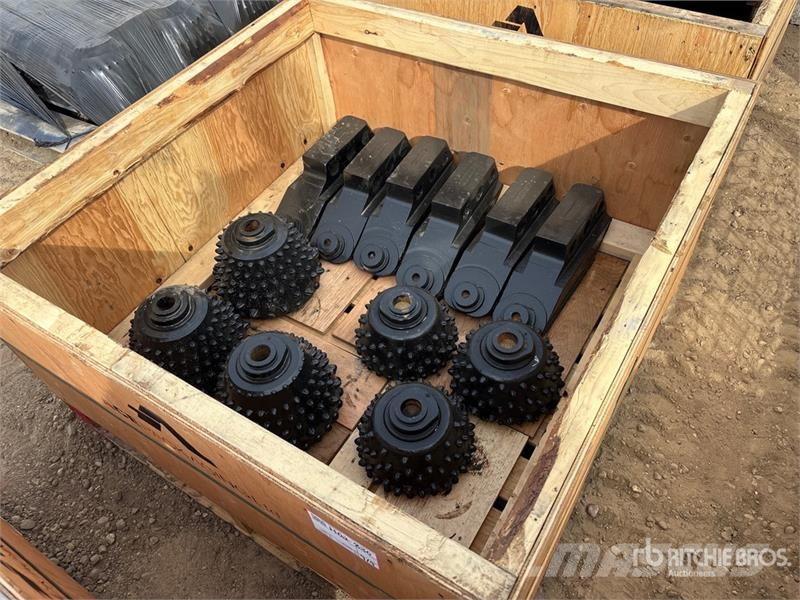 V8A-16/ V8D-22 Arms and Cutters Zariadenie na hlbinné vŕtanie ropy a plynu