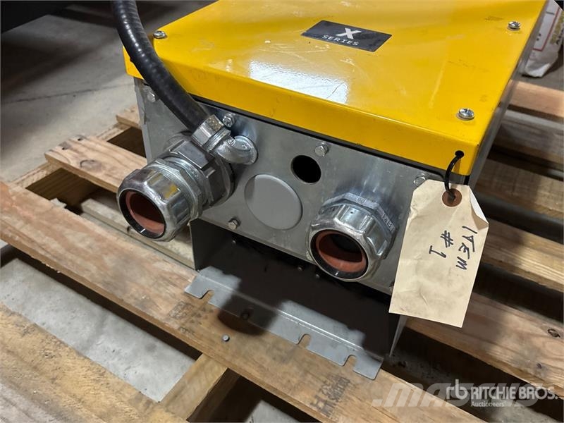 Vacon X5C40600X Variable Frequency AC Drive Drugi deli