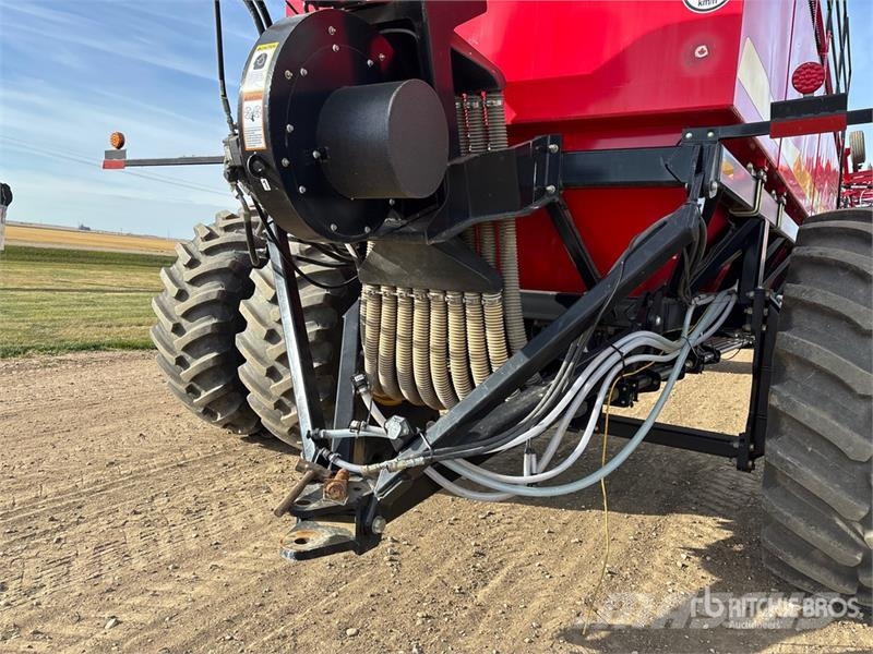 Väderstad 8412 84 ft Air Drill Сеялки