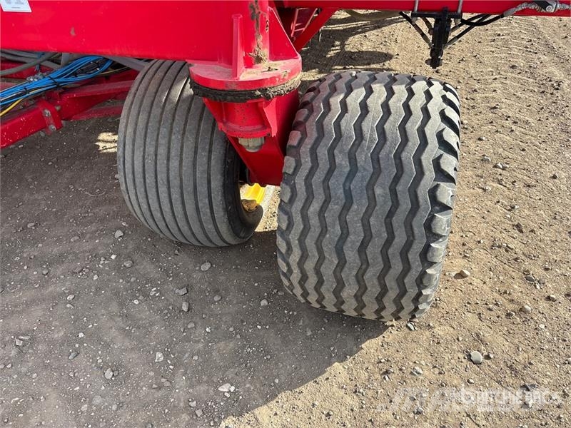 Väderstad 8412 84 ft Air Drill Сеялки