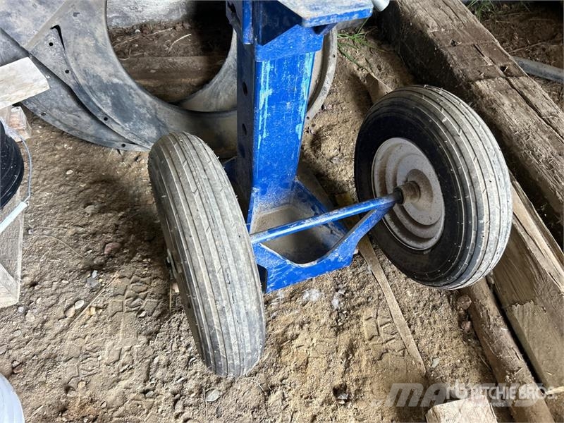 Vale Solutions VHL12000 12000 lb Sprayer Jack 其他農業機械