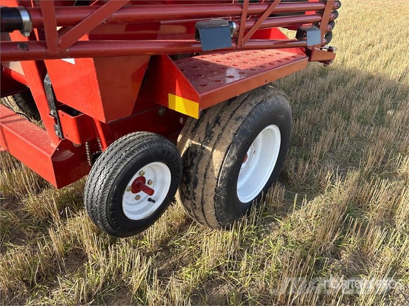 Valmar 245 45 ft Air Boom S/A Fertilizer Applicator Rasturači mineralnog đubriva