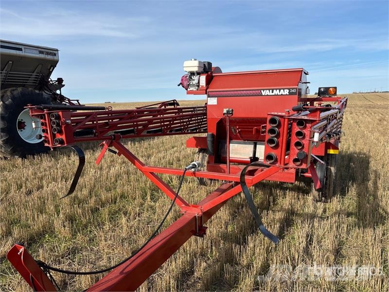 Valmar 245 45 ft Air Boom S/A Fertilizer Applicator Rasturači mineralnog đubriva
