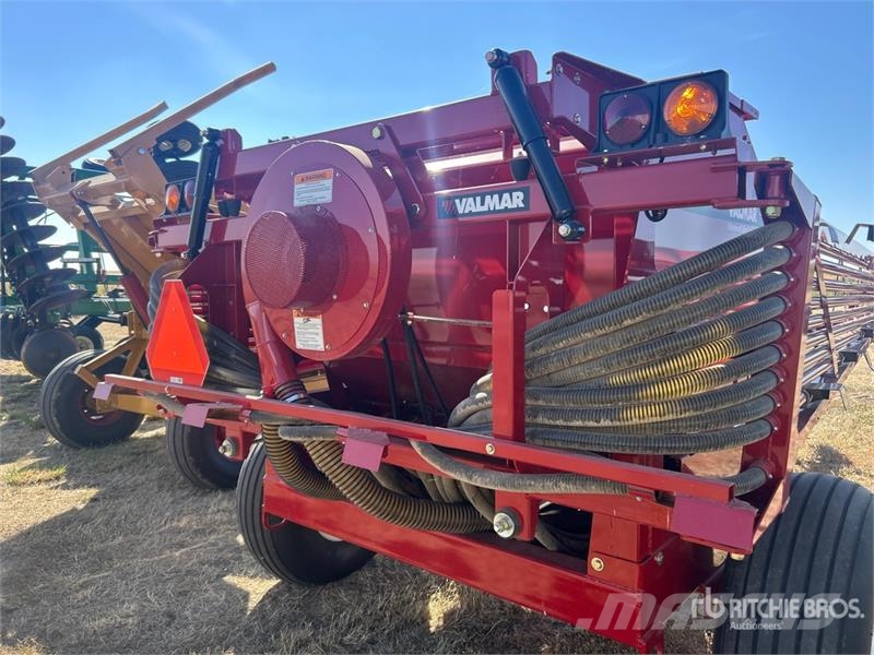 Valmar 246PT 50 ft S/A Fertilizer Spreader Prskalice đubriva