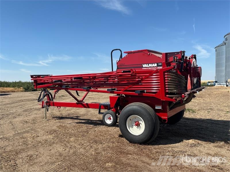 Valmar 246PT 50 ft S/A Fertilizer Spreader Prskalice đubriva