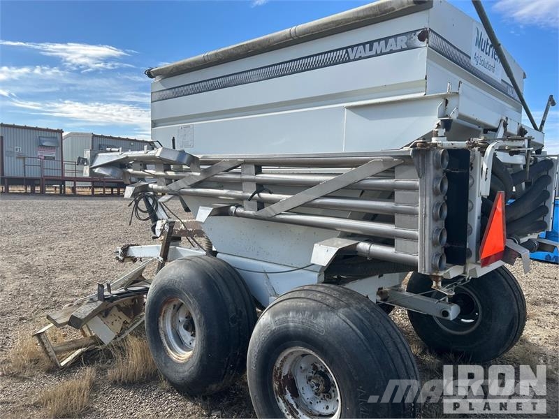 Valmar 500PT 36 ft T/A Pull-Type Fertilizer Spreader Fertilizantes para pulverizadores