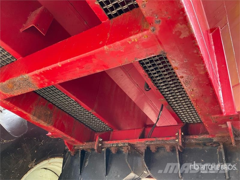 Valmar 8611 64 ft Air Boom S/A Fertilizer Applicator معدات فرد المواد المعدنية