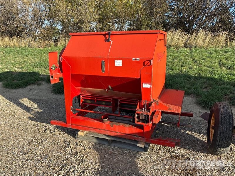 Valmar Airflo 320 Fertilizer Applicator Trosilniki mineralnega gnojila