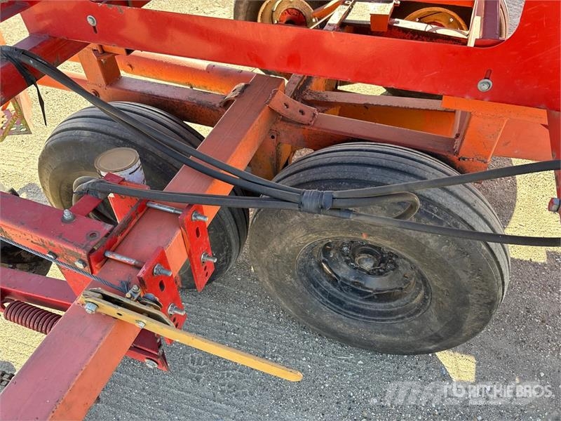 Valmar Airflo 4400 T/A Fertilizer Applicator Розсіювач мінеральних добрив