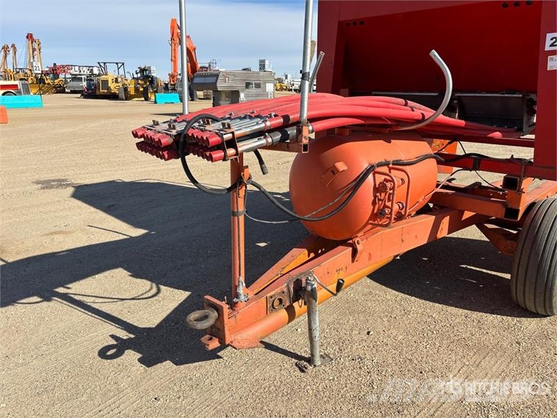 Valmar Airflo 4400 T/A Fertilizer Applicator Розсіювач мінеральних добрив