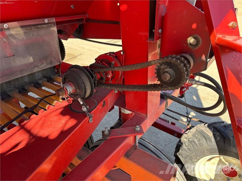 Valmar Airflo 4400 T/A Fertilizer Applicator Розсіювач мінеральних добрив