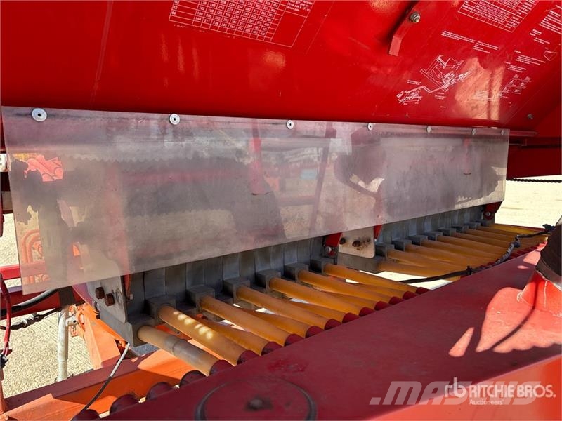 Valmar Airflo 4400 T/A Fertilizer Applicator Розсіювач мінеральних добрив