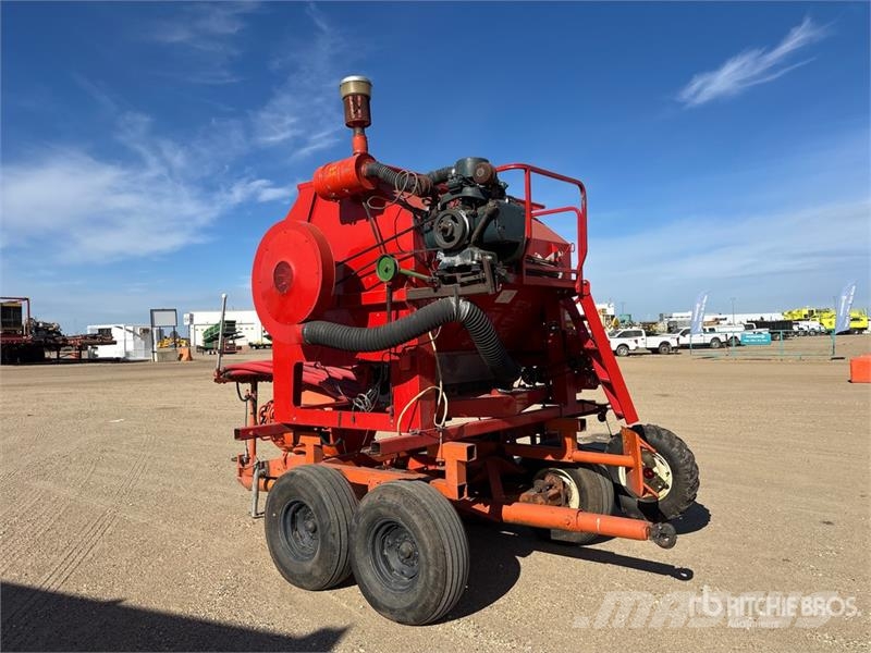 Valmar Airflo 4400 T/A Fertilizer Applicator Розсіювач мінеральних добрив