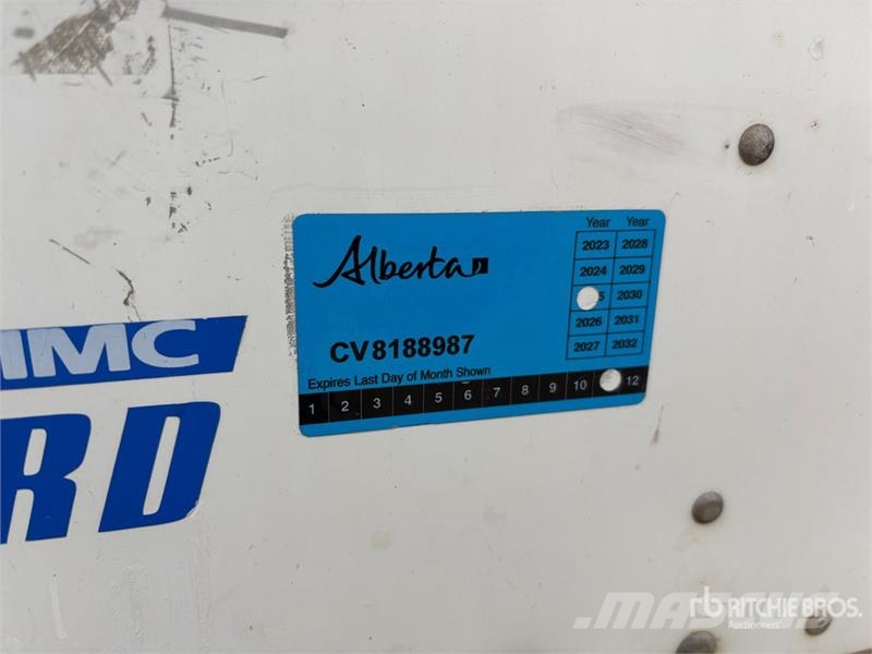 Vanguard 28 ft x 102 in S/A Heated Van Trailer مقطورات ذات هيكل صندوقي