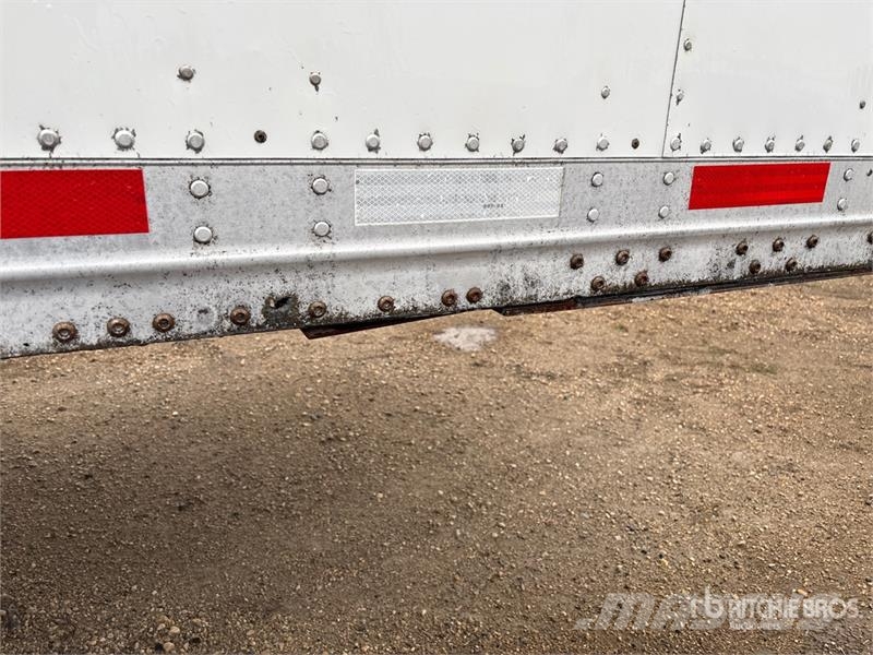 Vanguard 28 ft x 102 in T/A Van Trailer Причепи-фургони