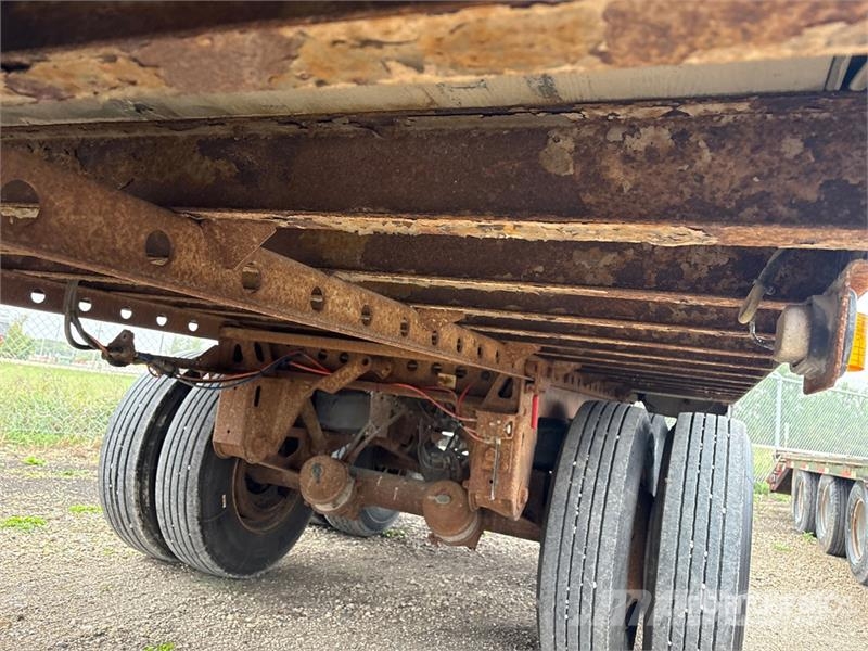 Vanguard 28 ft x 102 in T/A Van Trailer Причепи-фургони