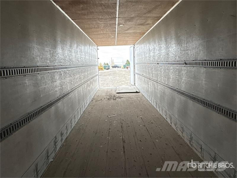 Vanguard 53 ft T/A Heated Van Trailer Remorque Fourgon