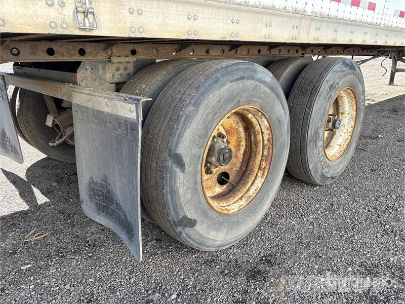 Vanguard 53 ft T/A Van Trailer Furgons