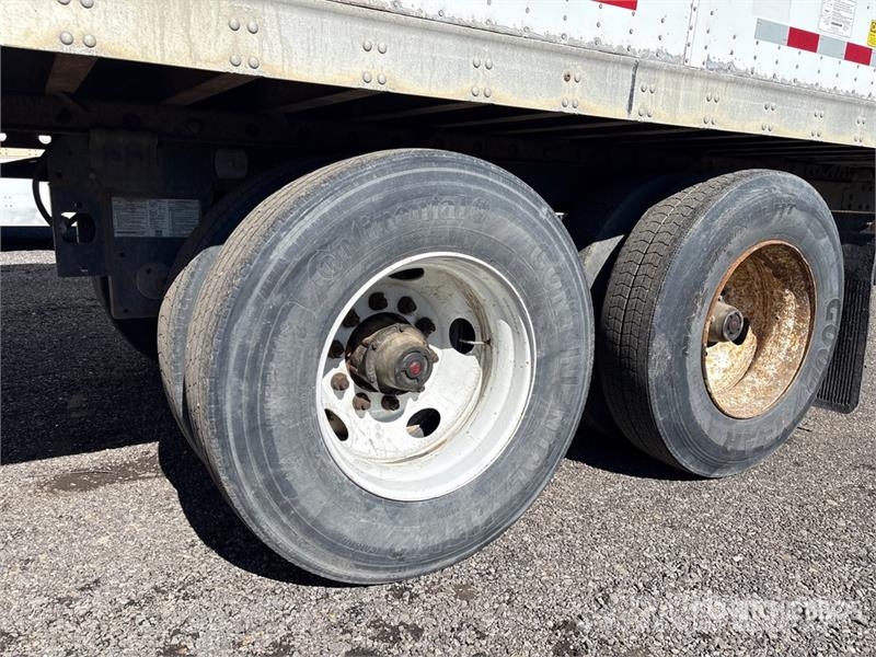 Vanguard 53 ft T/A Van Trailer Furgons