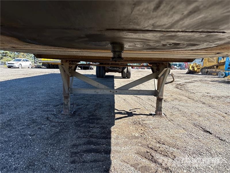 Vanguard 53 ft T/A Van Trailer Furgons