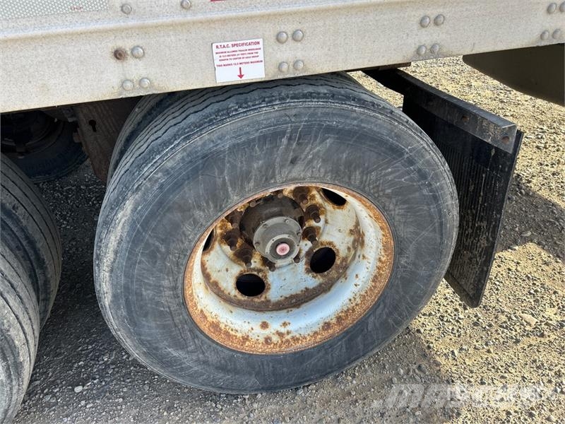 Vanguard 53 ft x 102 in T/A Van Trailer Dobozos pótkocsik