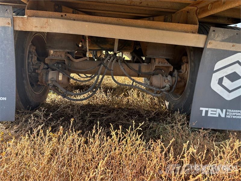 Vanguard 53 ft x 102 in T/A Heated Van Trailer Прицепы-фургоны