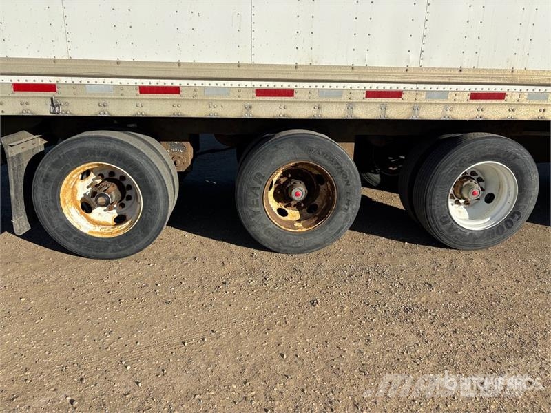Vanguard 53 ft x 102 in Tri/A Heated Van Trailer Rimorchi cassonati