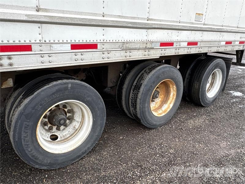 Vanguard 53 ft x 102 in Tri/A Refrigerated Trailer Temperature controlled semi-trailers