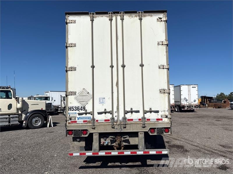 Vanguard 53 ft x 102 in Tri/A Van Trailer Furgons
