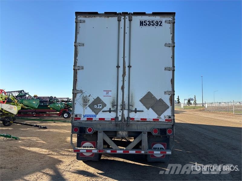 Vanguard 53 ft x 102 in Tri/A Heated Van Trailer مقطورات ذات هيكل صندوقي