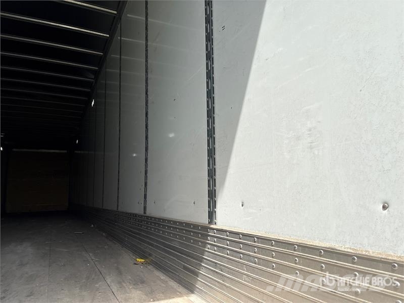 Vanguard 53 ft x 102 in T/A Van Trailer Причепи-фургони