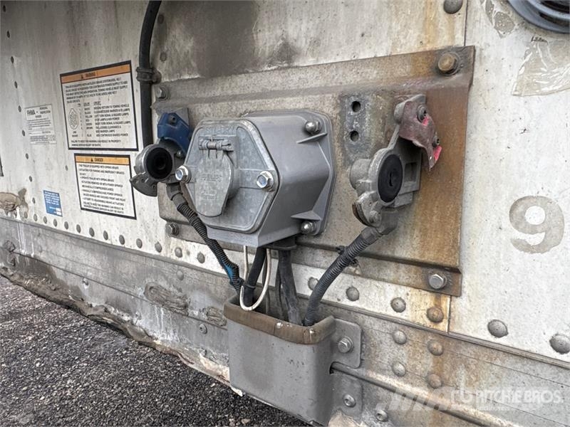 Vanguard 53 ft x 102 in Tri/A Refrigerated Trailer Temperature controlled semi-trailers