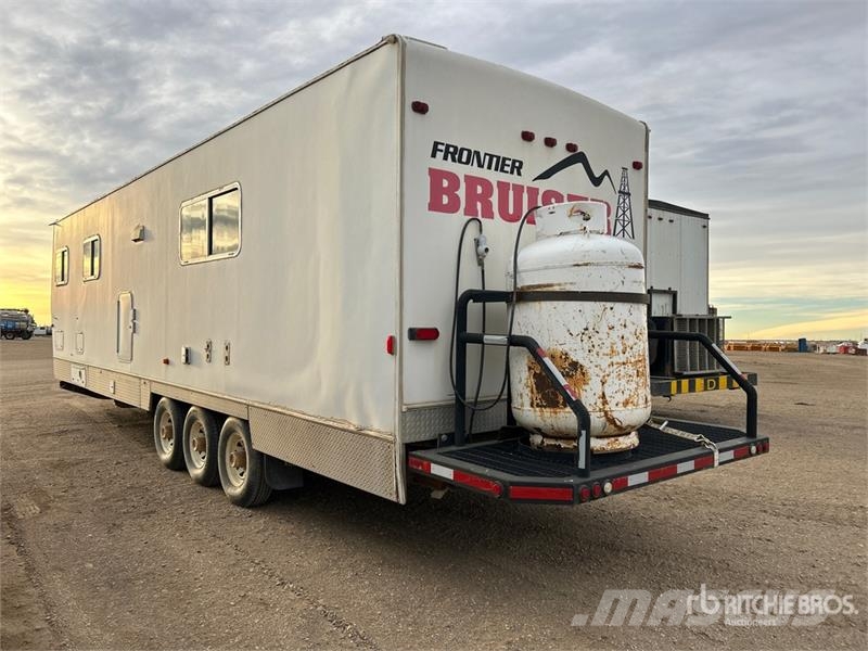 Vanguard INC. 32 ft x 8 ft Portable Tri/A Wellsite Other