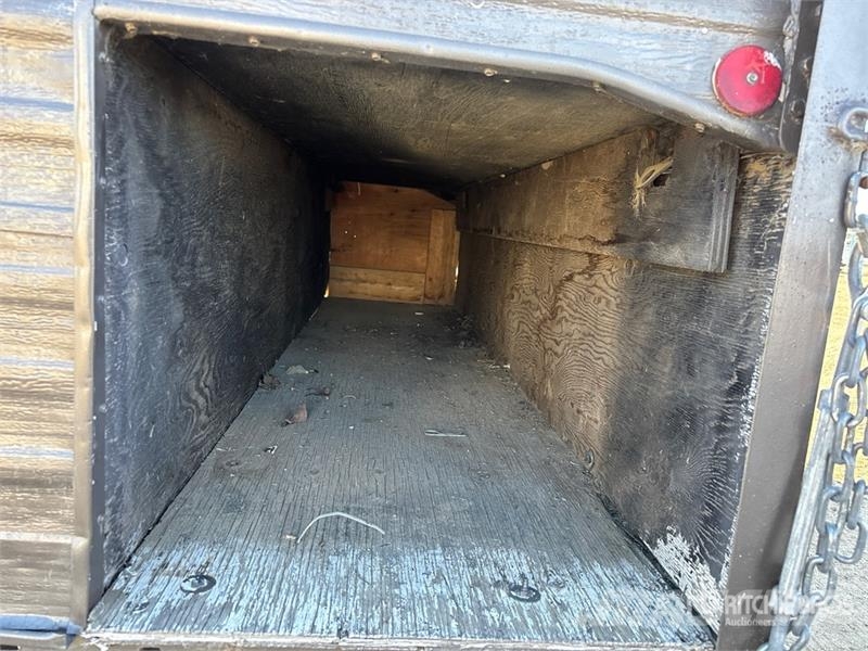 Vanguard P80 8 ft Truck Camper 露營車和有篷卡車