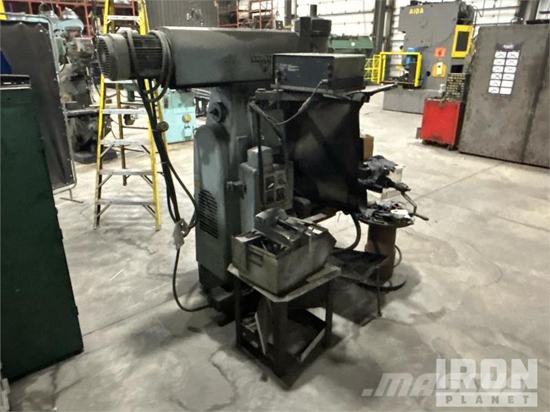 Varnamo U-1MM Milling Machine Sonstige Baumaschinen