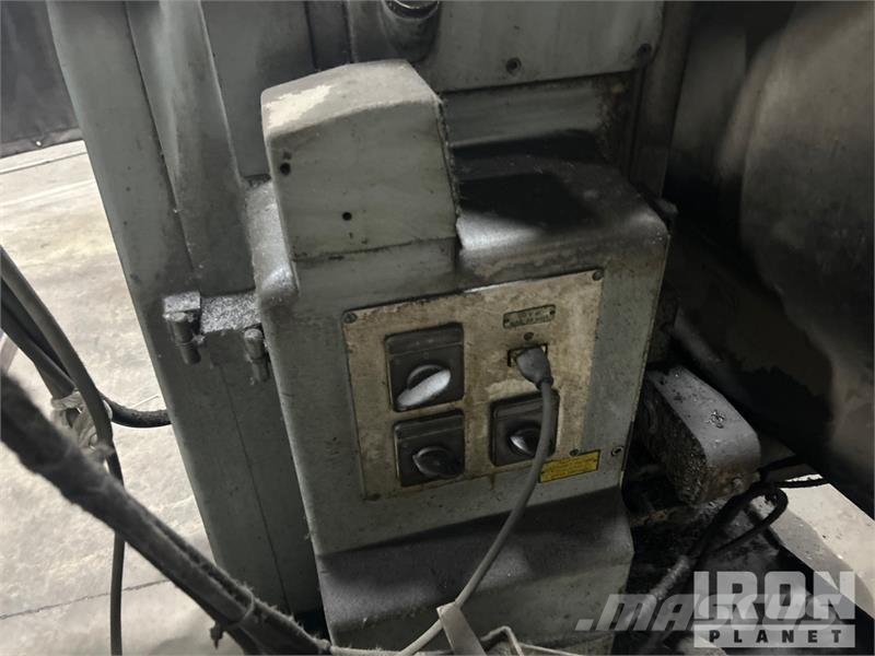 Varnamo U-1MM Milling Machine Sonstige Baumaschinen
