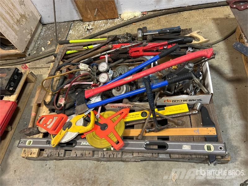 Vault Cutters, Leveller, Hammers, Used Saw Blades Drugi deli