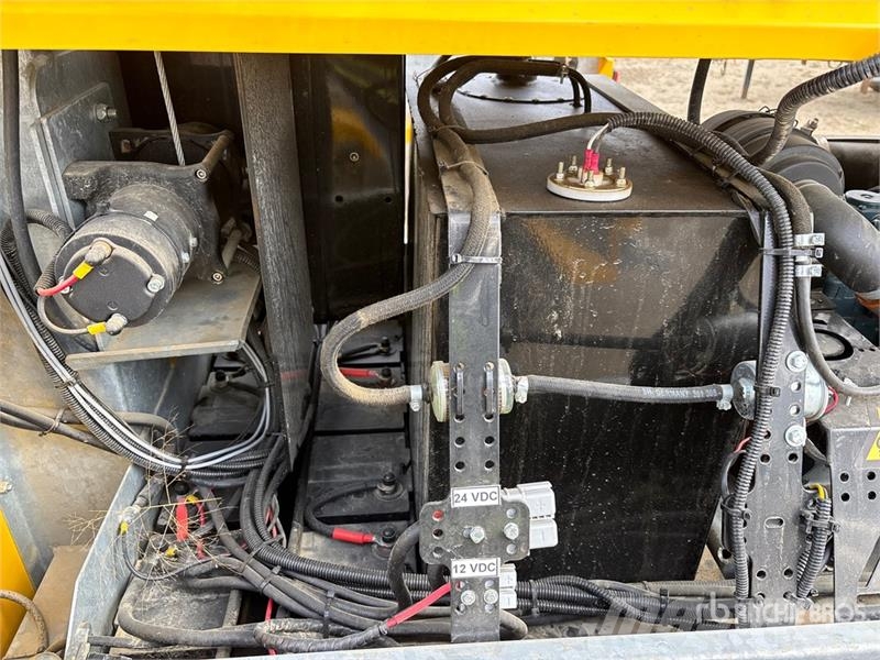Verdegro HLT-6100 2.4 kW Light Tower (Inoperable) Lichtmasten