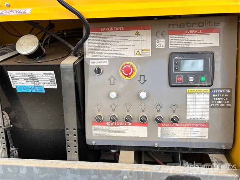 Verdegro HLT-6100 2.4 kW Diesel Hybrid Solar Light Rasvetni stubovi