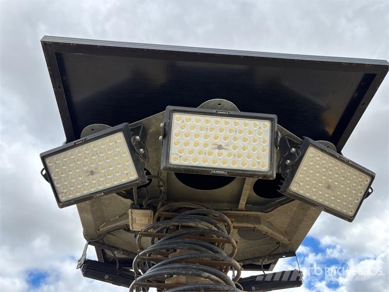Verdegro HLT-6100 2.4 kW Diesel Hybrid Solar Light Rasvetni stubovi