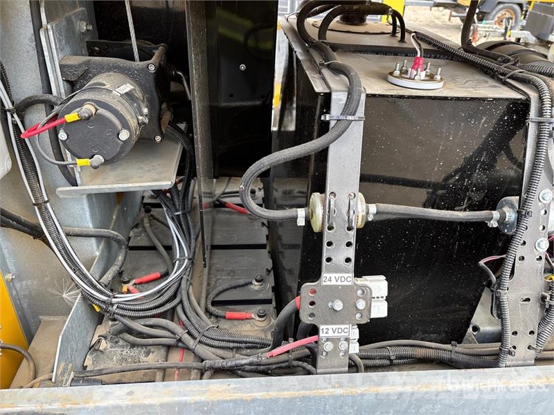 Verdegro HLT-6100 2.4 kW Light Tower (Inoperable) Lichtmasten