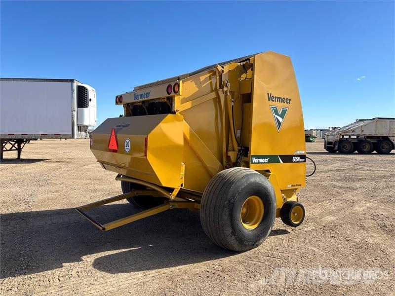 Vermeer 605N Select Round Baler Lisy na okrúhle balíky