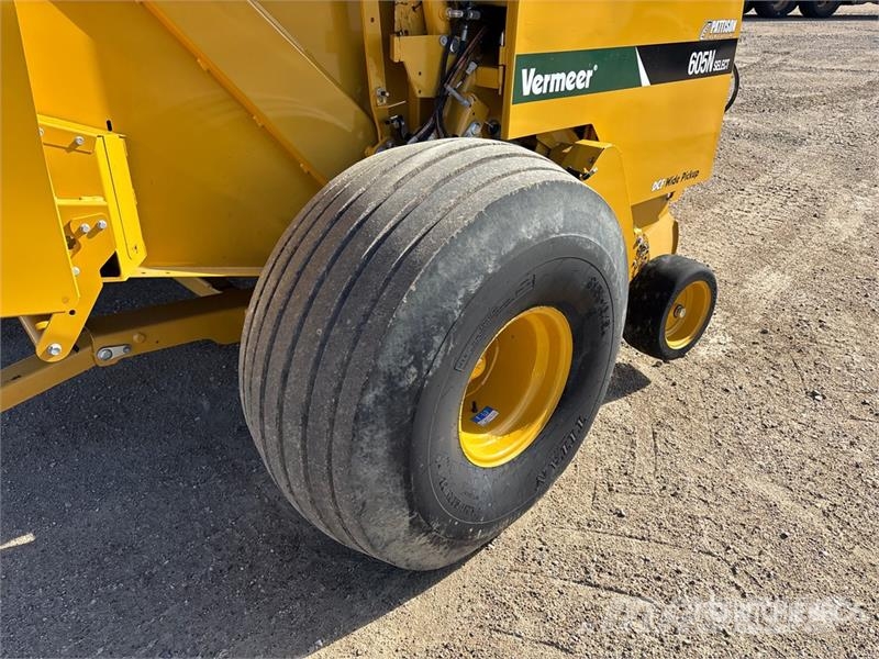 Vermeer 605N Select Round Baler Lisy na okrúhle balíky