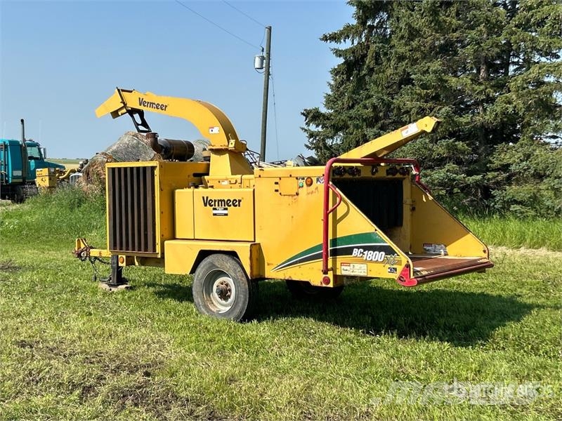 Vermeer BC1800XL Tow-Behind Wood Chipper ウッドチッパー