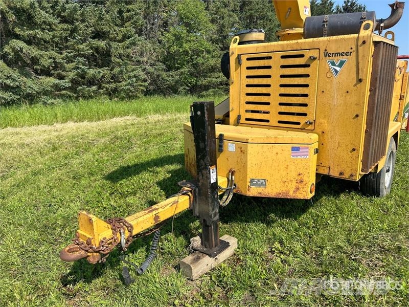 Vermeer BC1800XL Tow-Behind Wood Chipper ウッドチッパー