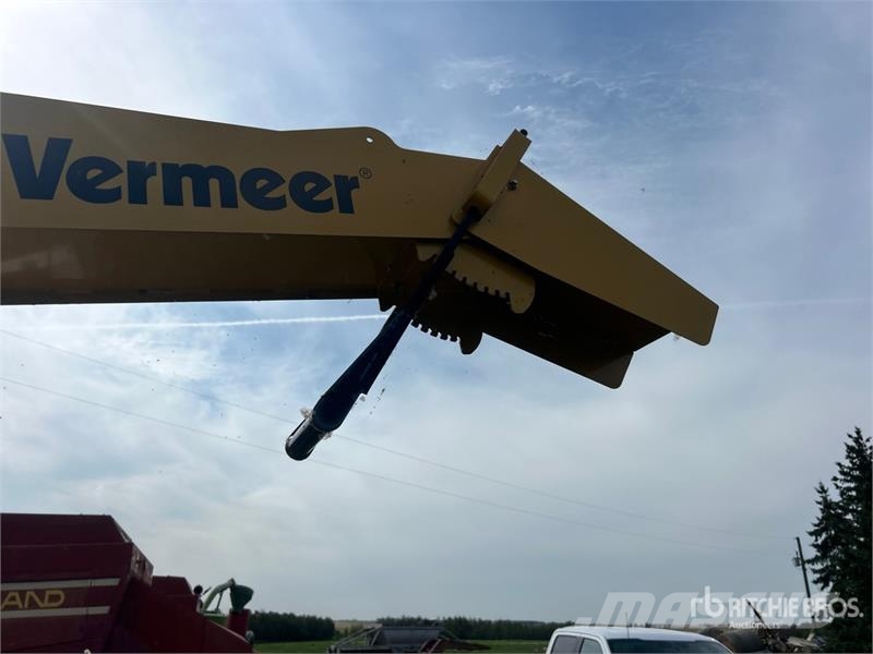 Vermeer BC1800XL Tow-Behind Wood Chipper ウッドチッパー