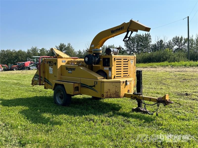 Vermeer BC1800XL Tow-Behind Wood Chipper ウッドチッパー