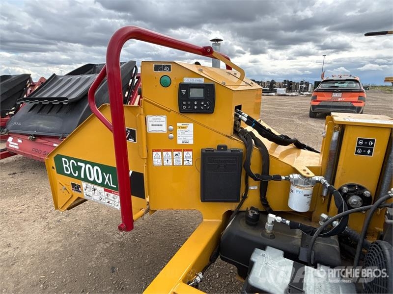 Vermeer BC700XL Tow-Behind Wood Chipper Trituradoras de madera