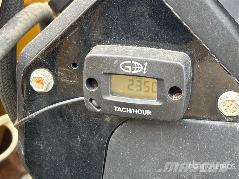 Vermeer BC700XL Tow-Behind Wood Chipper Trituradoras de madera